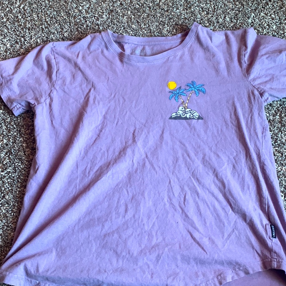 Mens Small purple graphic T-shirt
